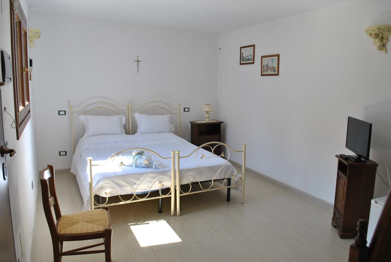 B&B Ginevra Pulsano Buitenkant foto